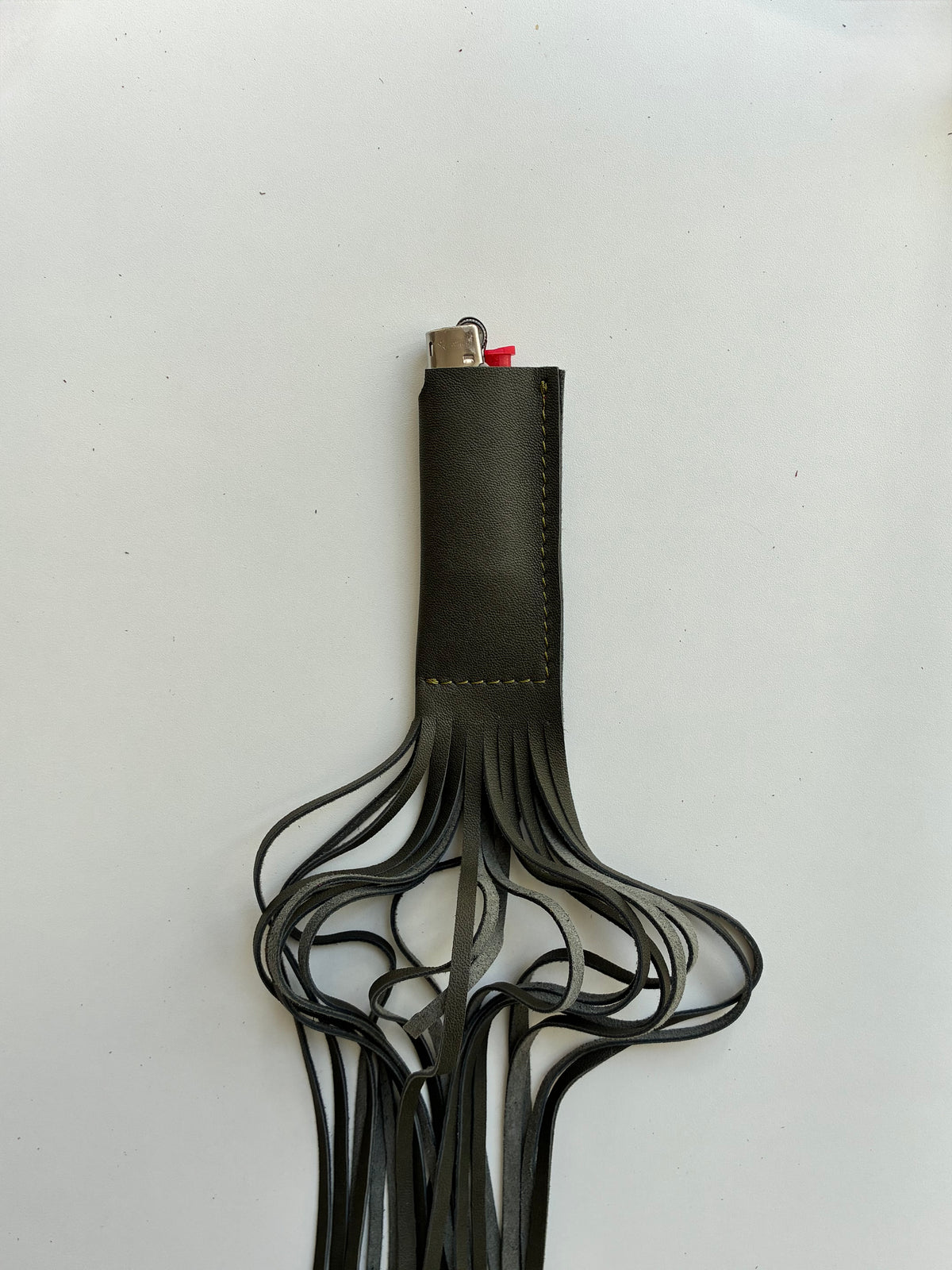 The briquet case OLIVE